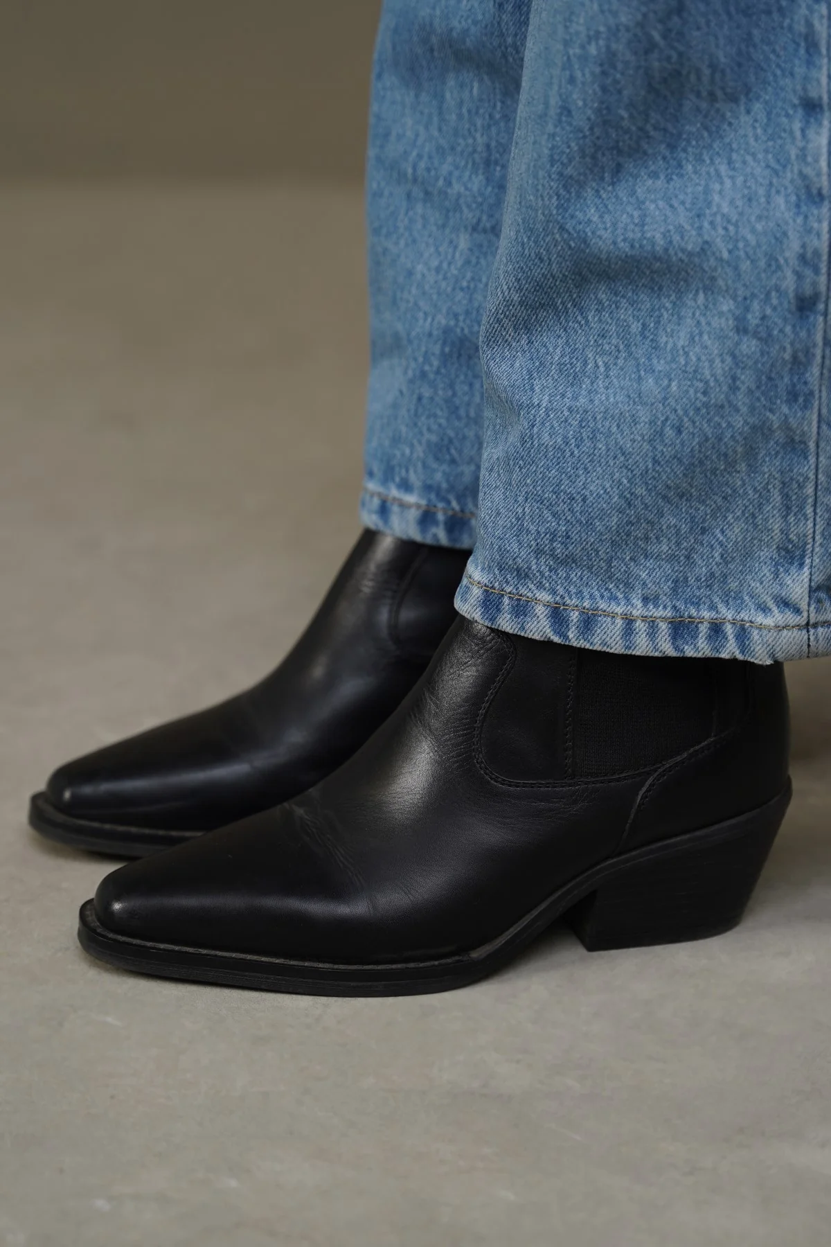 LEATHER WESTERN BOOTS - Image 4
