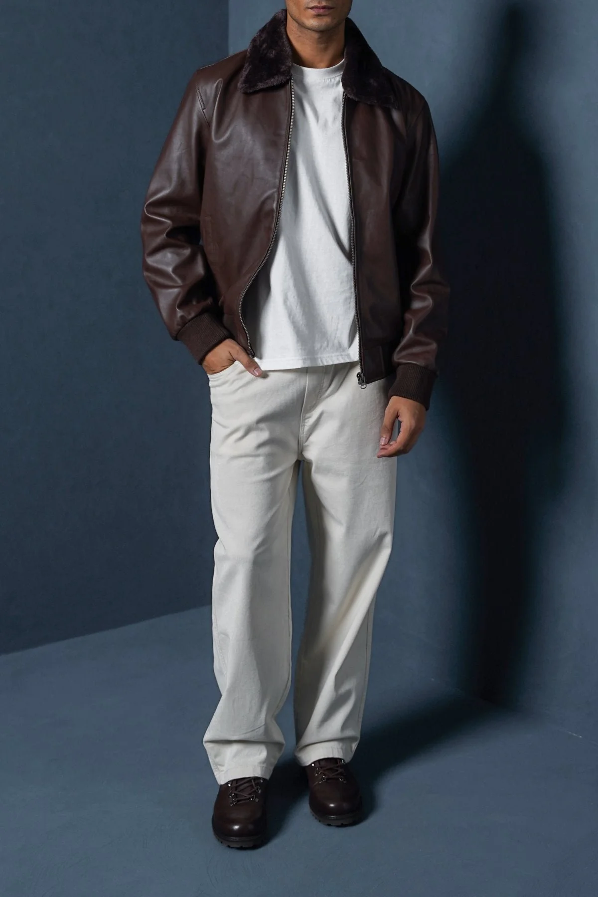 LEATHER JACKET WITH DETACHABLE COLLAR - Image 4