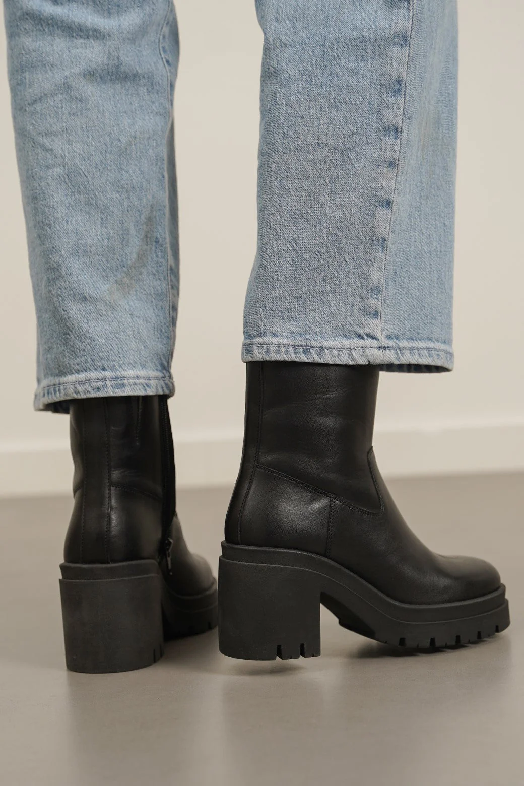 LEATHER PLATFORM BOOTS - Image 4