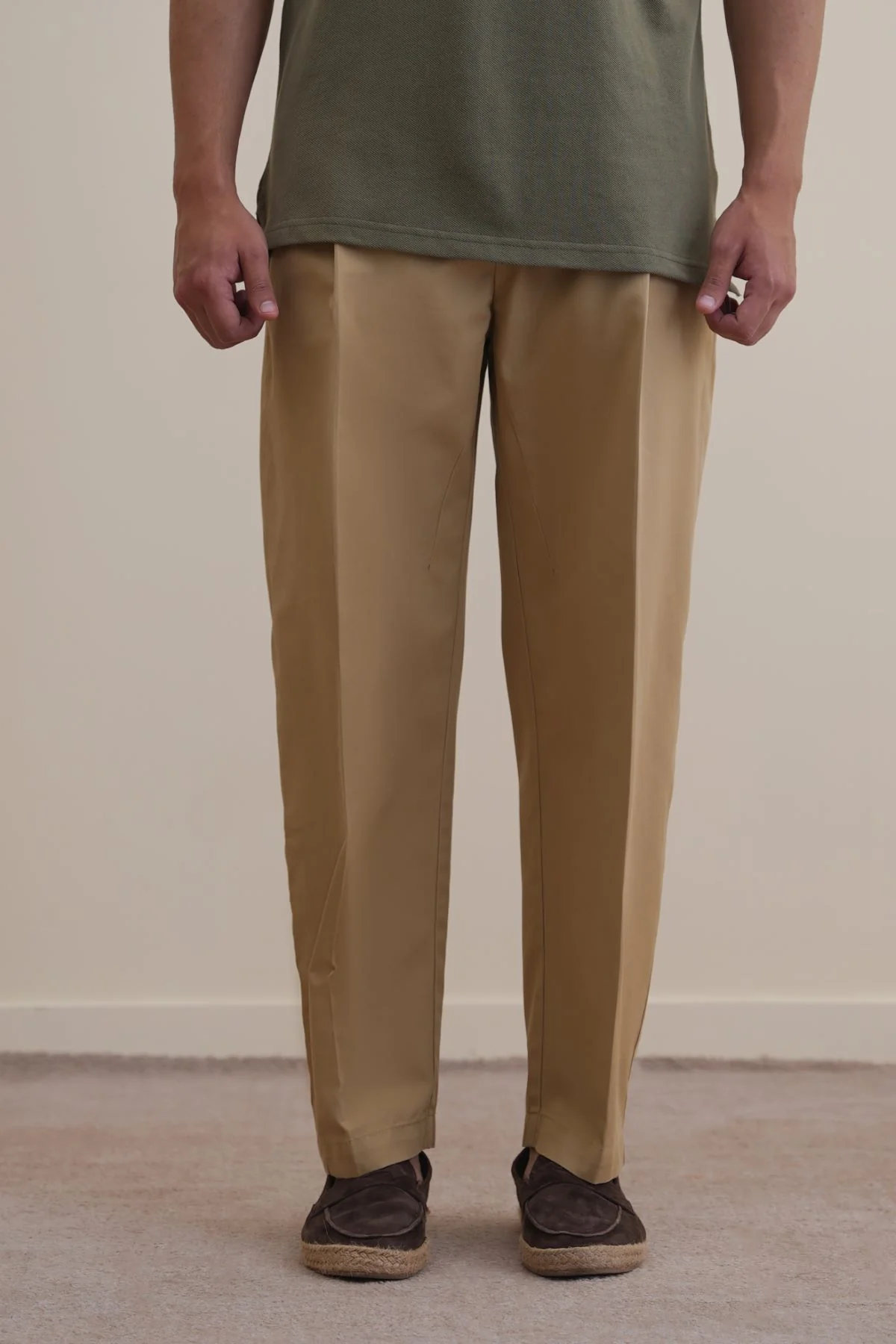 LIGHT COTTON CHINOS