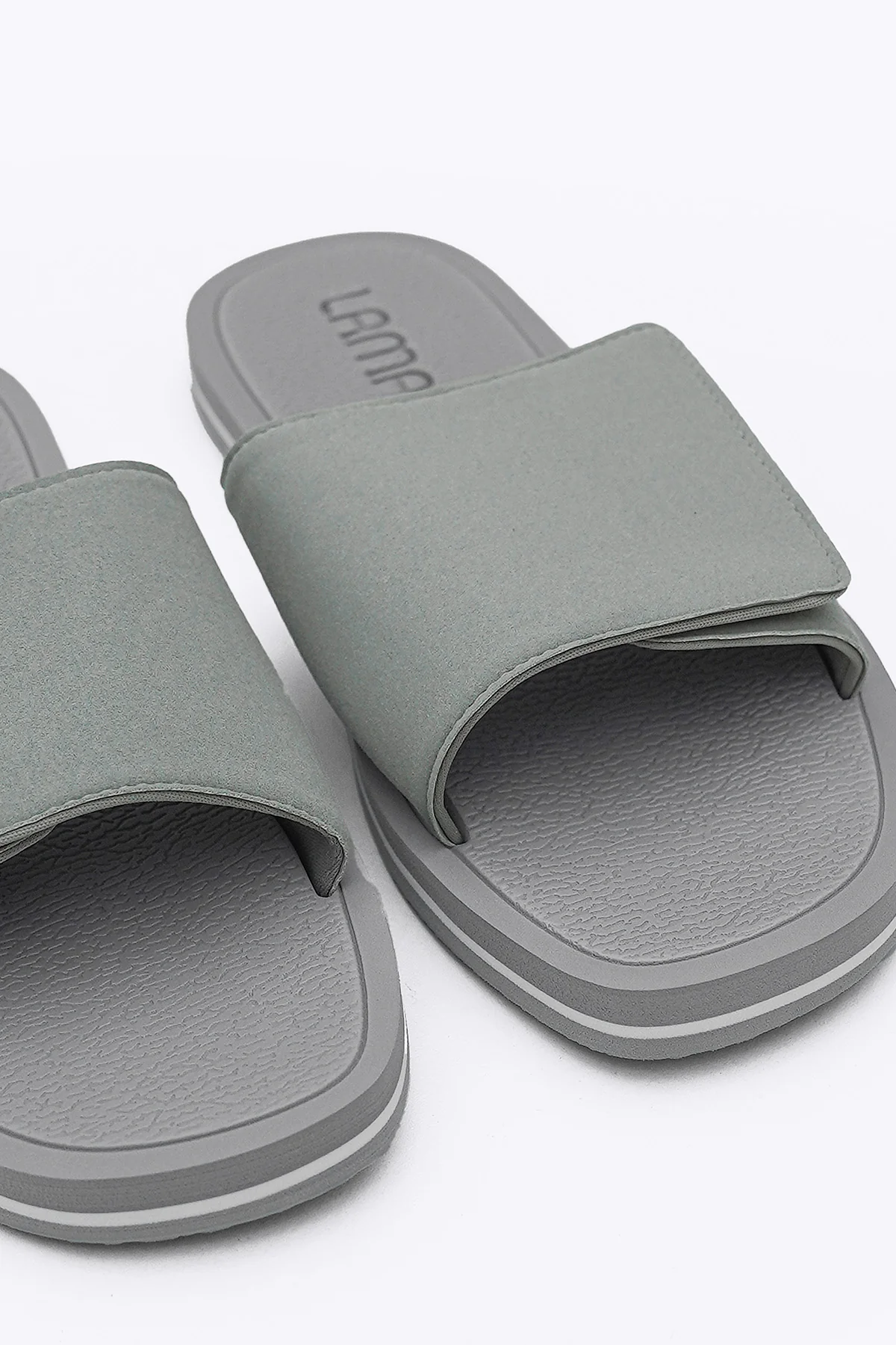 LIGHT EVERYDAY SLIPPERS - Image 3