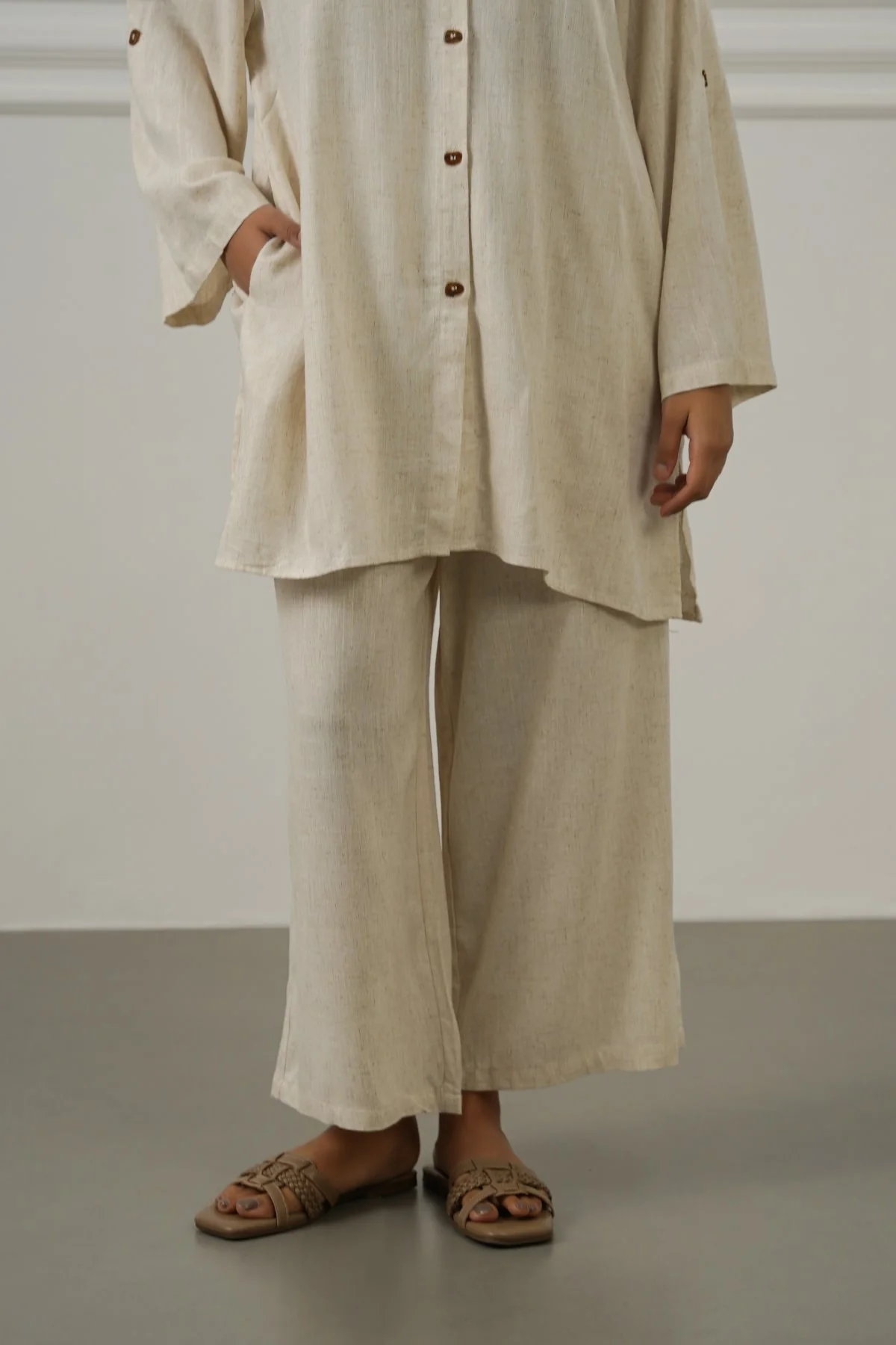 LINEN BLEND EASE LOWERS