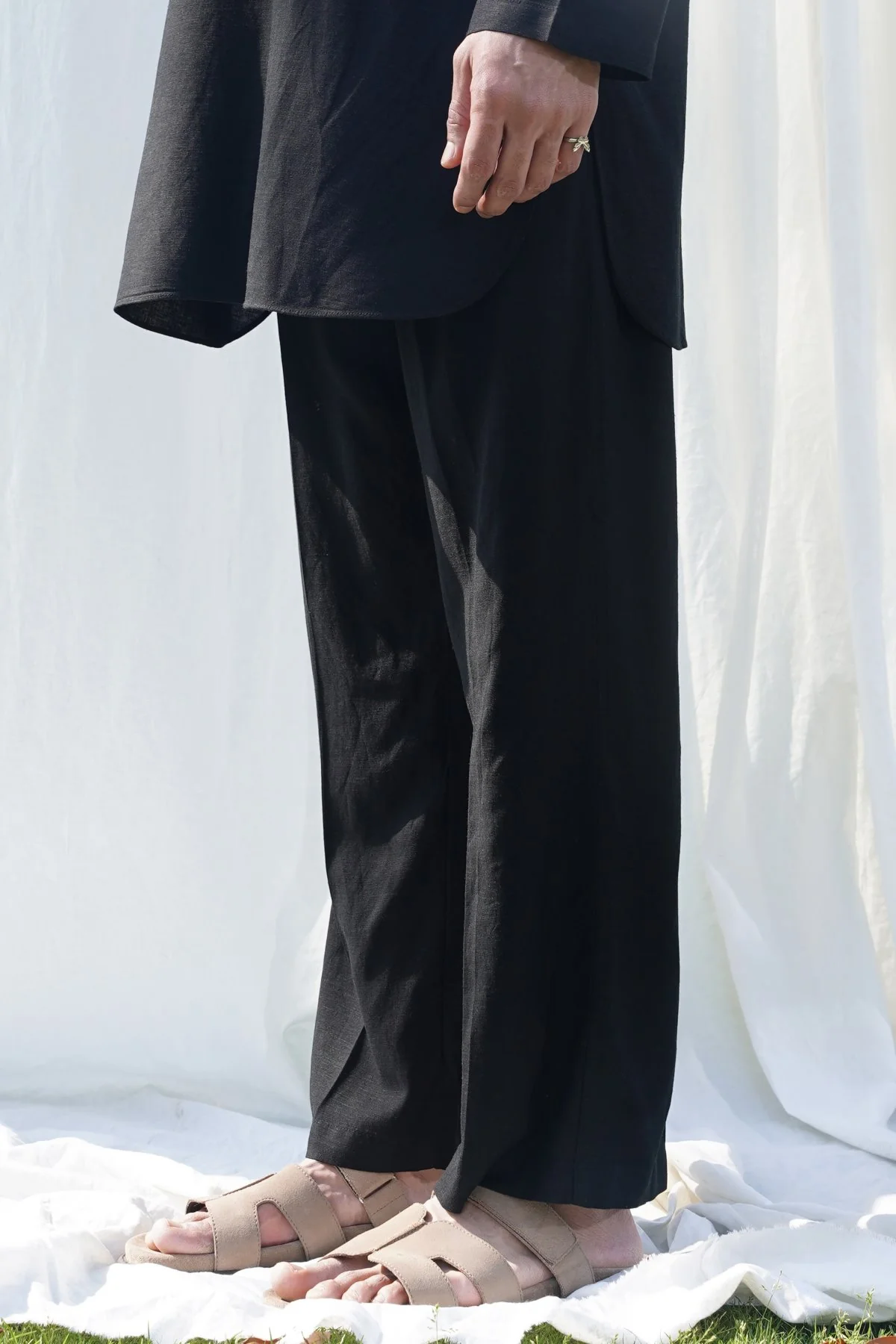LINEN BLEND RELAXED TROUSERS - Image 5