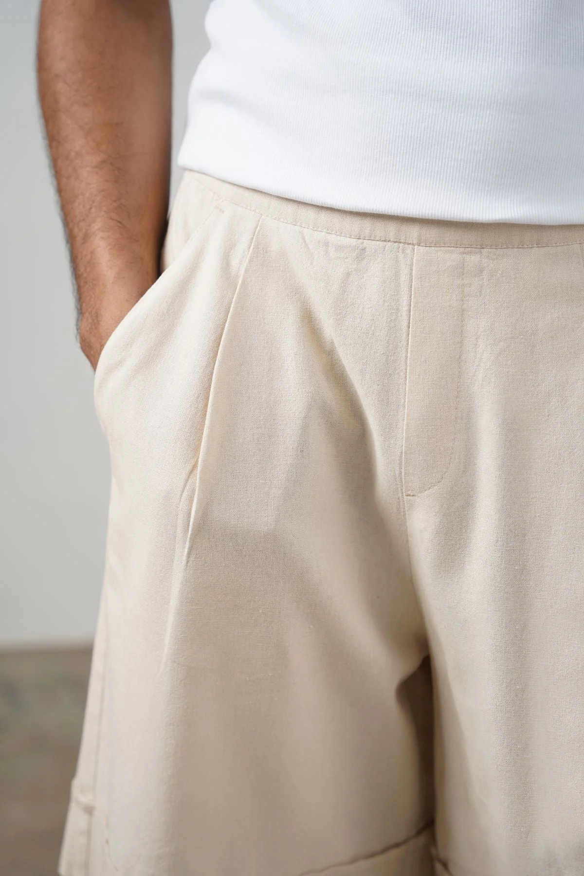LINEN BLEND SHORTS - Image 3