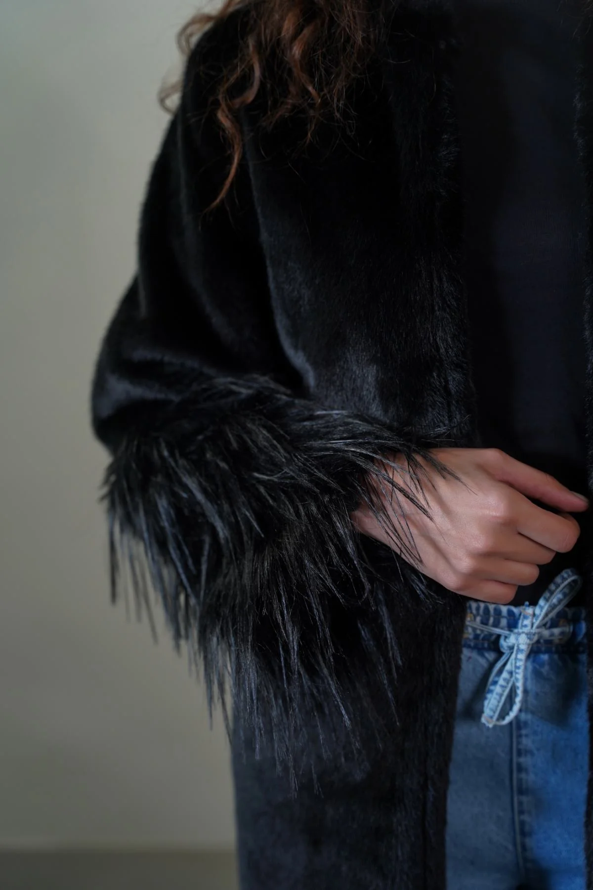 LONGLINE FEATHERED FUR COAT - Image 3