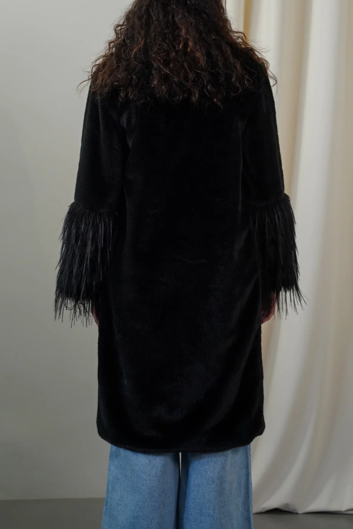 LONGLINE FEATHERED FUR COAT - Image 5