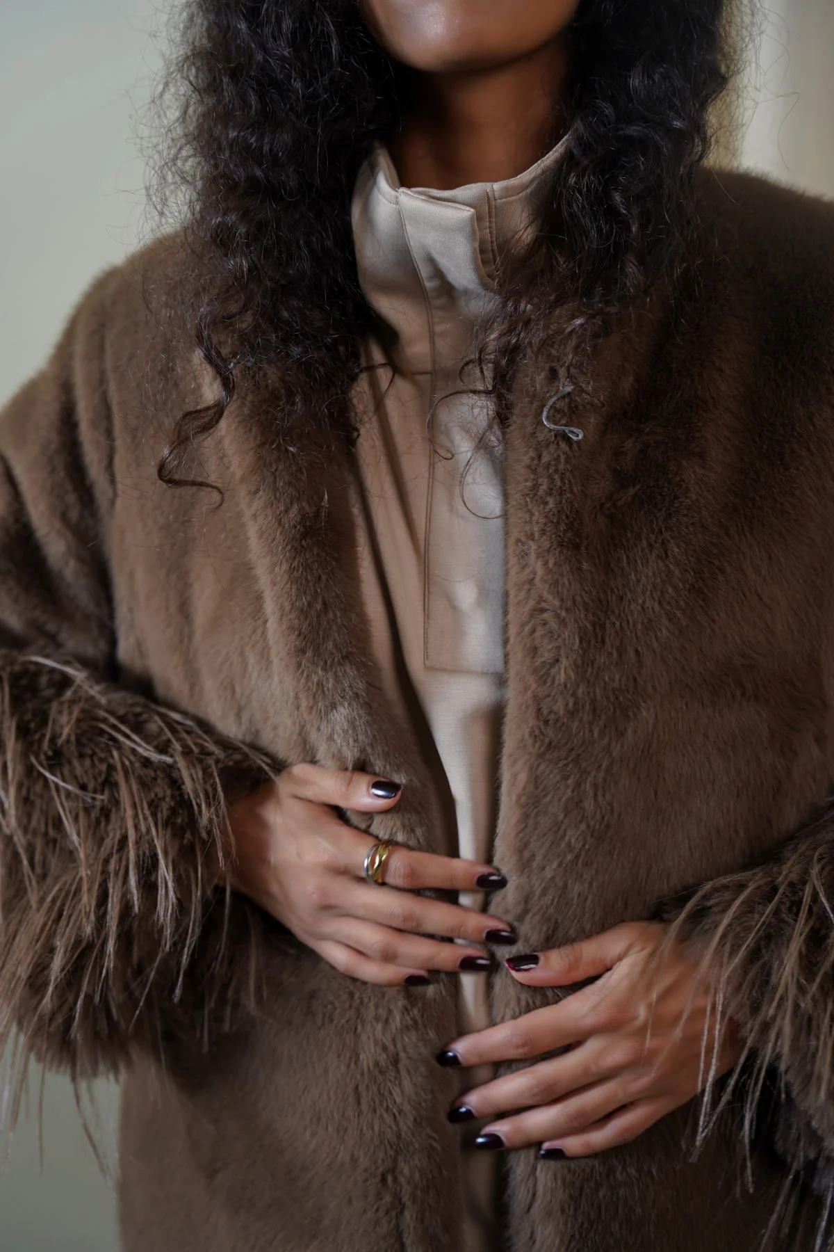 LONGLINE FEATHERED FUR COAT - Image 5