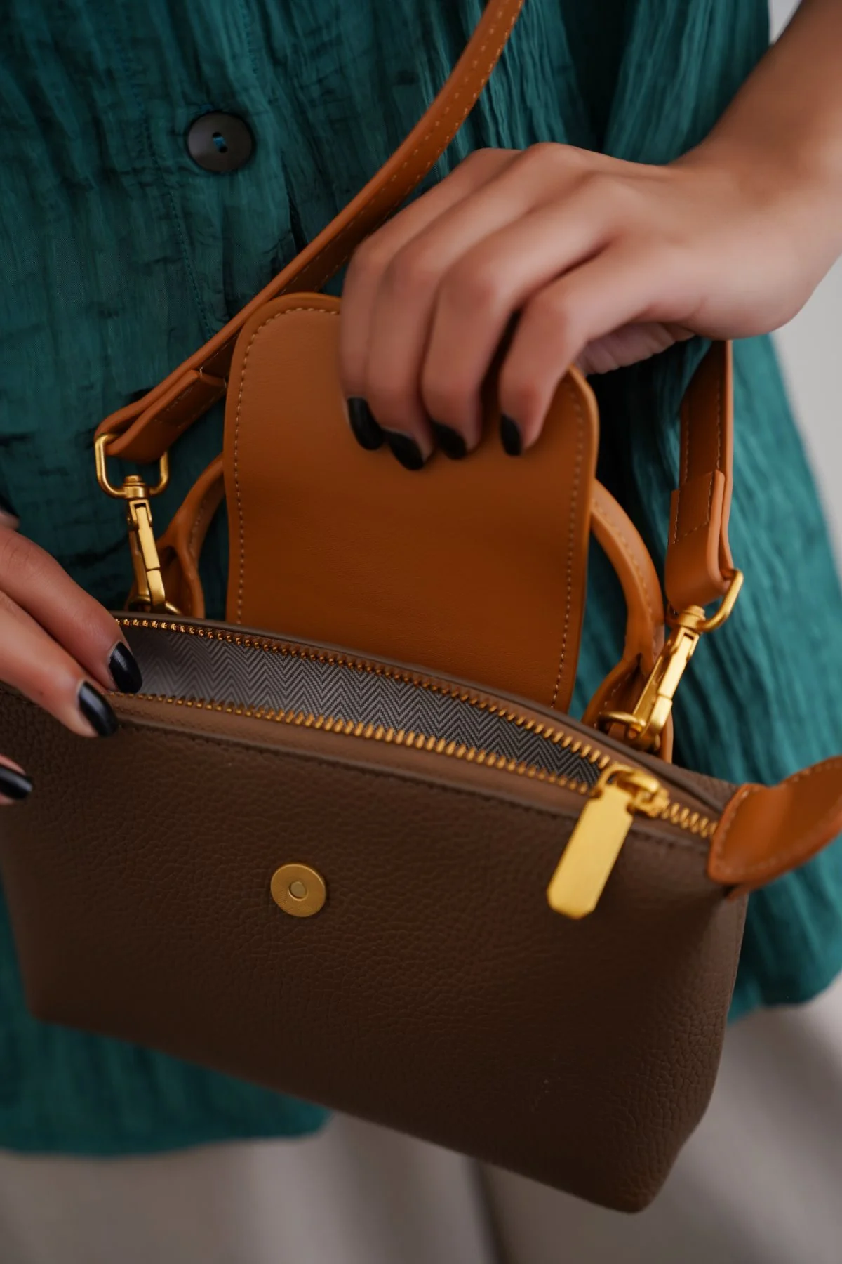 SMALL LOTUS CROSSBODY - Image 4