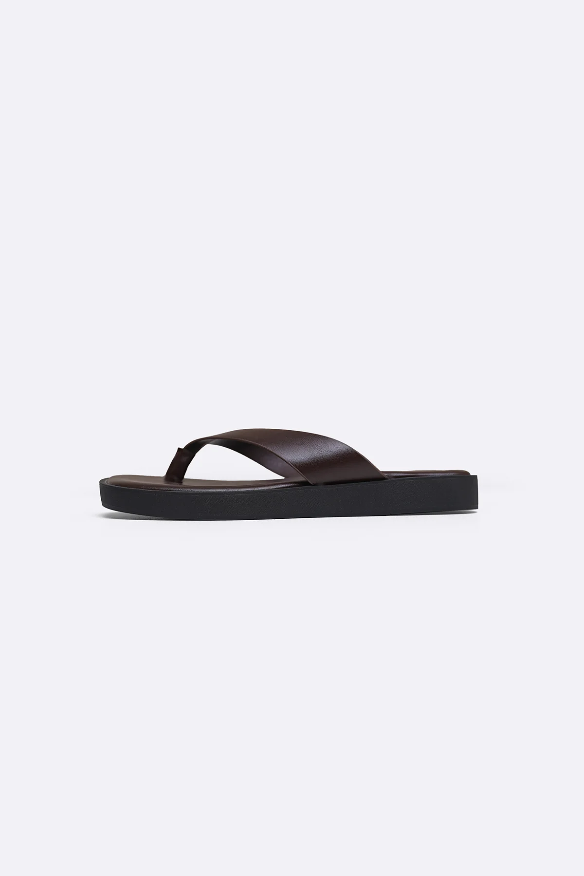 MAGAZINE FLIP FLOPS
