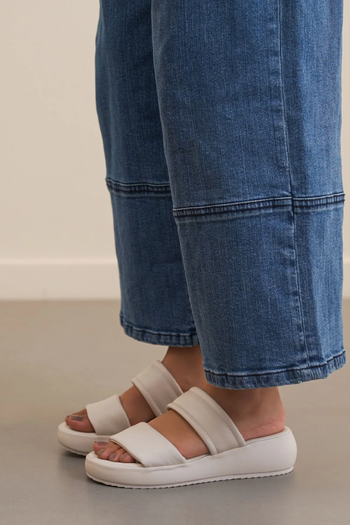 MARSHMALLOW MAMA SLIDES - Image 5
