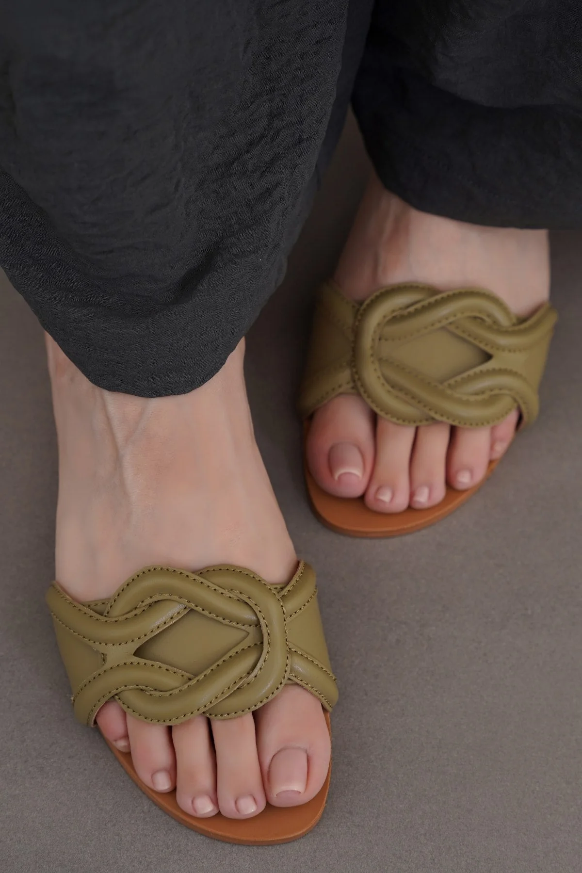 MAUI STITCH SLIDES - Image 2