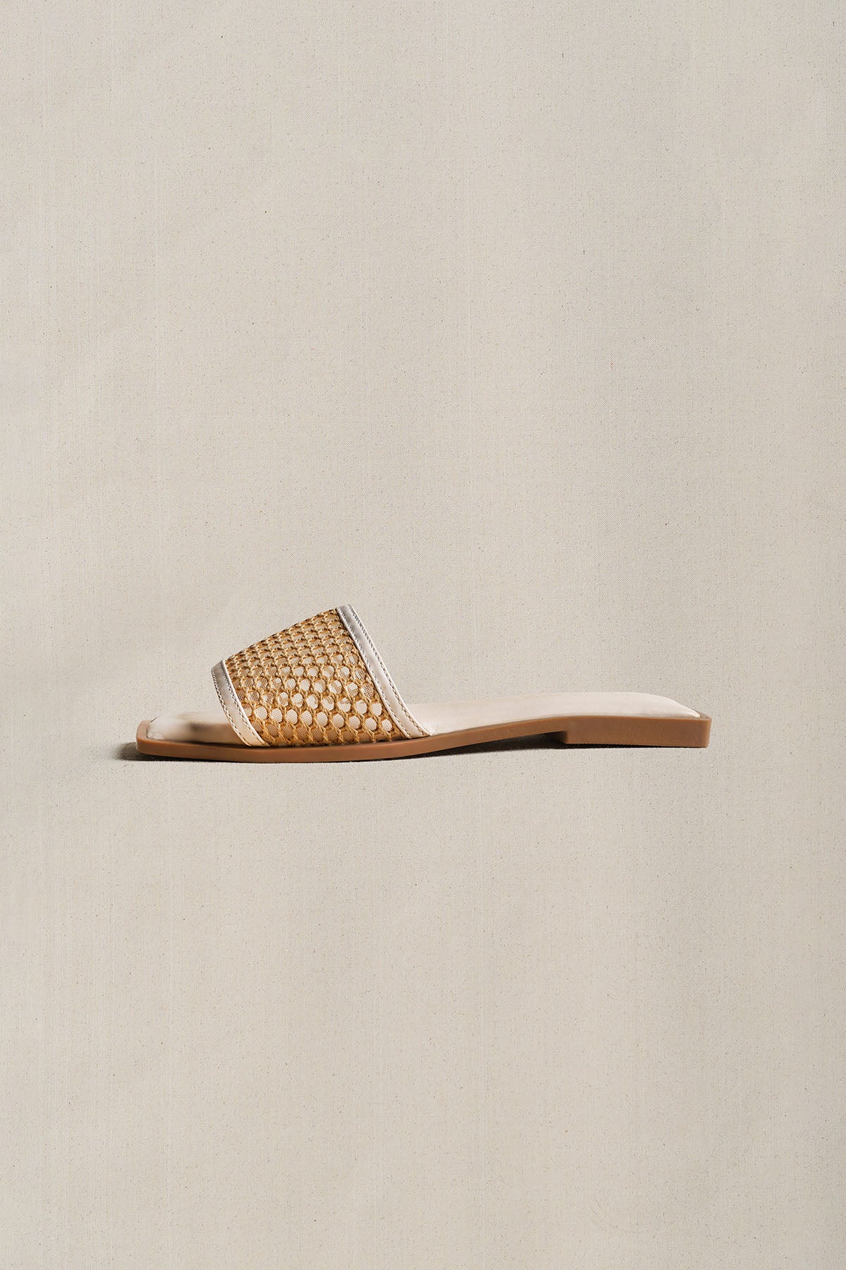 MESH SQUARE TOE SLIDE - Image 2