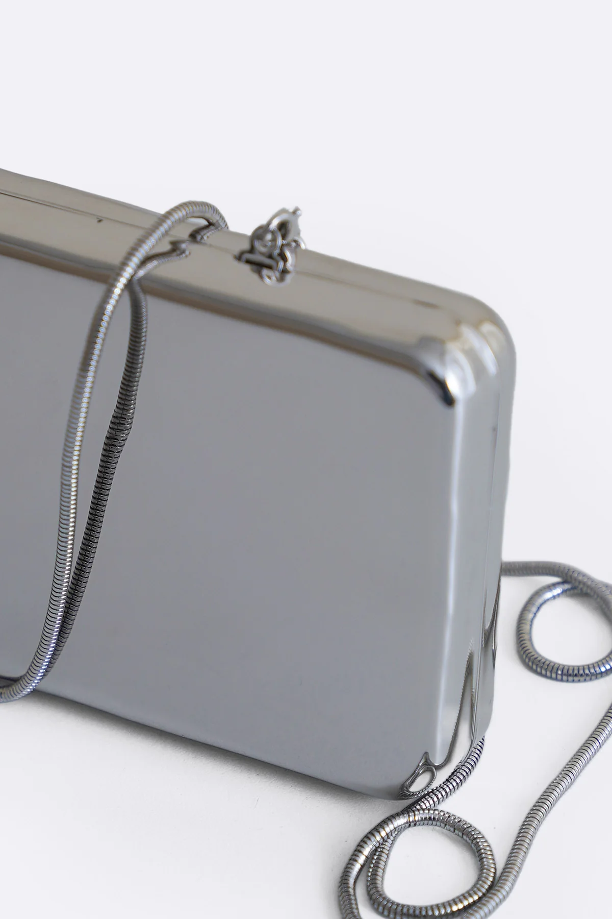 METALLIC NIGHT CLUTCH - Image 2