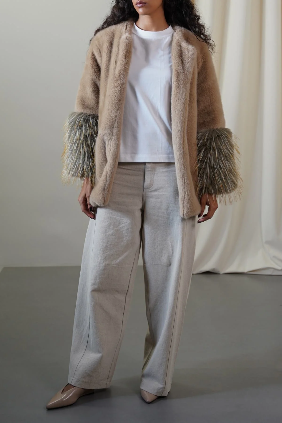 MIDI FEATHERED FUR COAT - Image 4