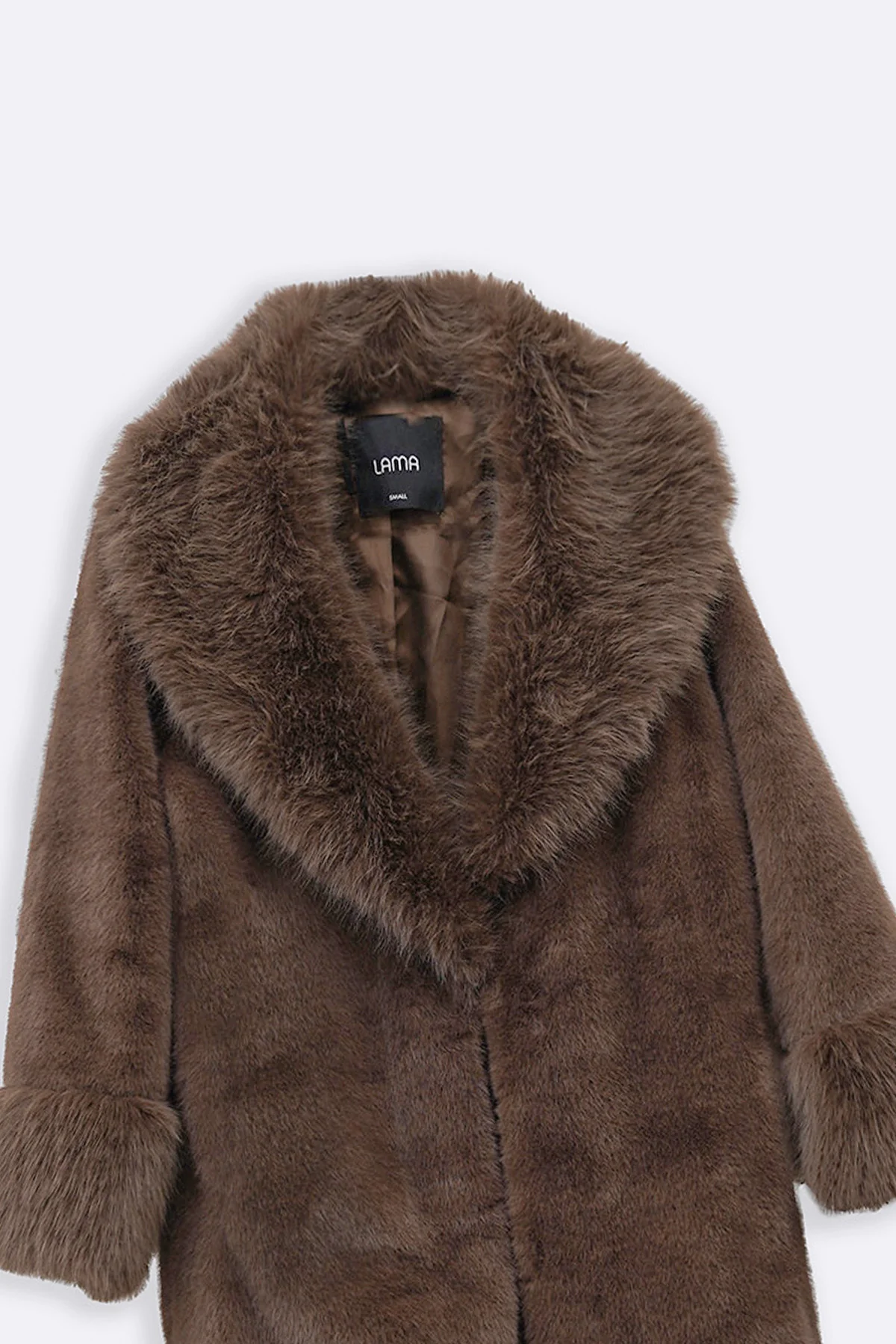 MOB WIFE FUR COAT - Image 6