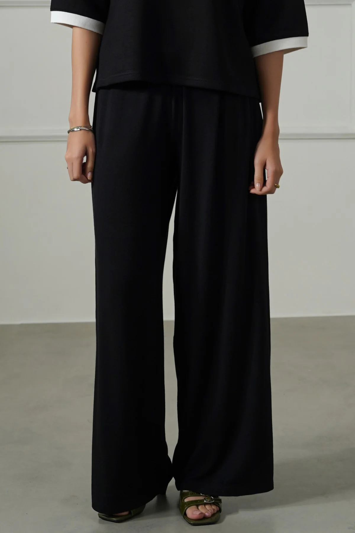 MODAL FLOWY PANTS