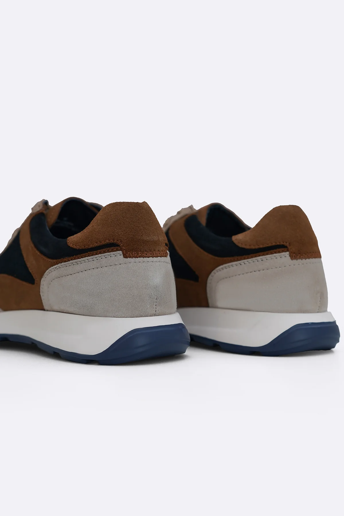 MULTI PANEL SUEDE SNEAKERS - Image 5
