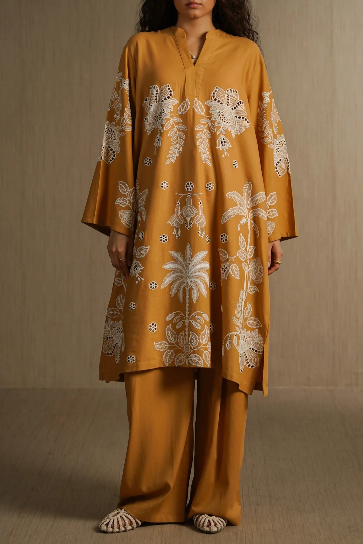 OCHRE BLOOM EMBROIDERED TUNIC - Image 3