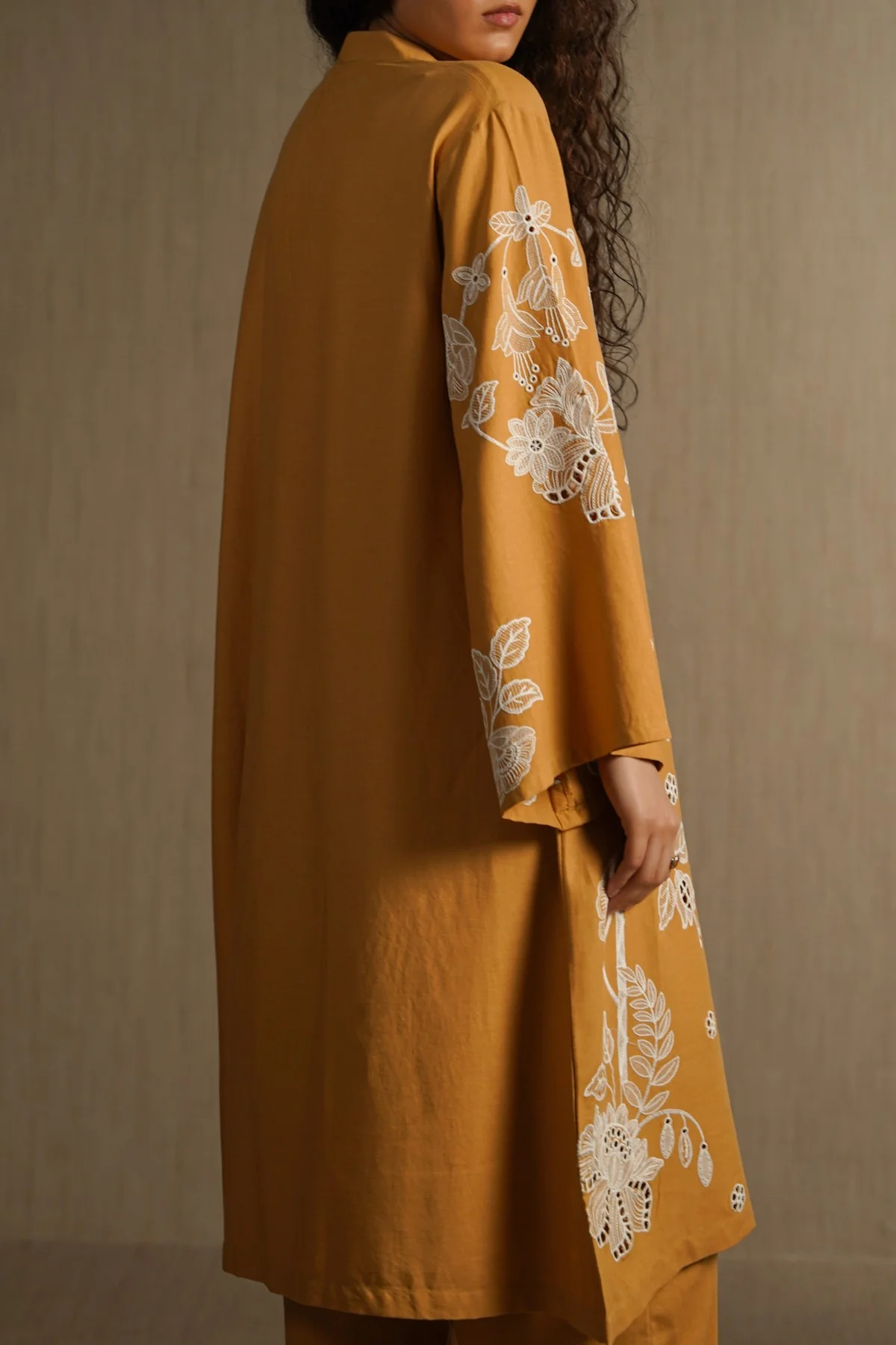 OCHRE BLOOM EMBROIDERED TUNIC - Image 6