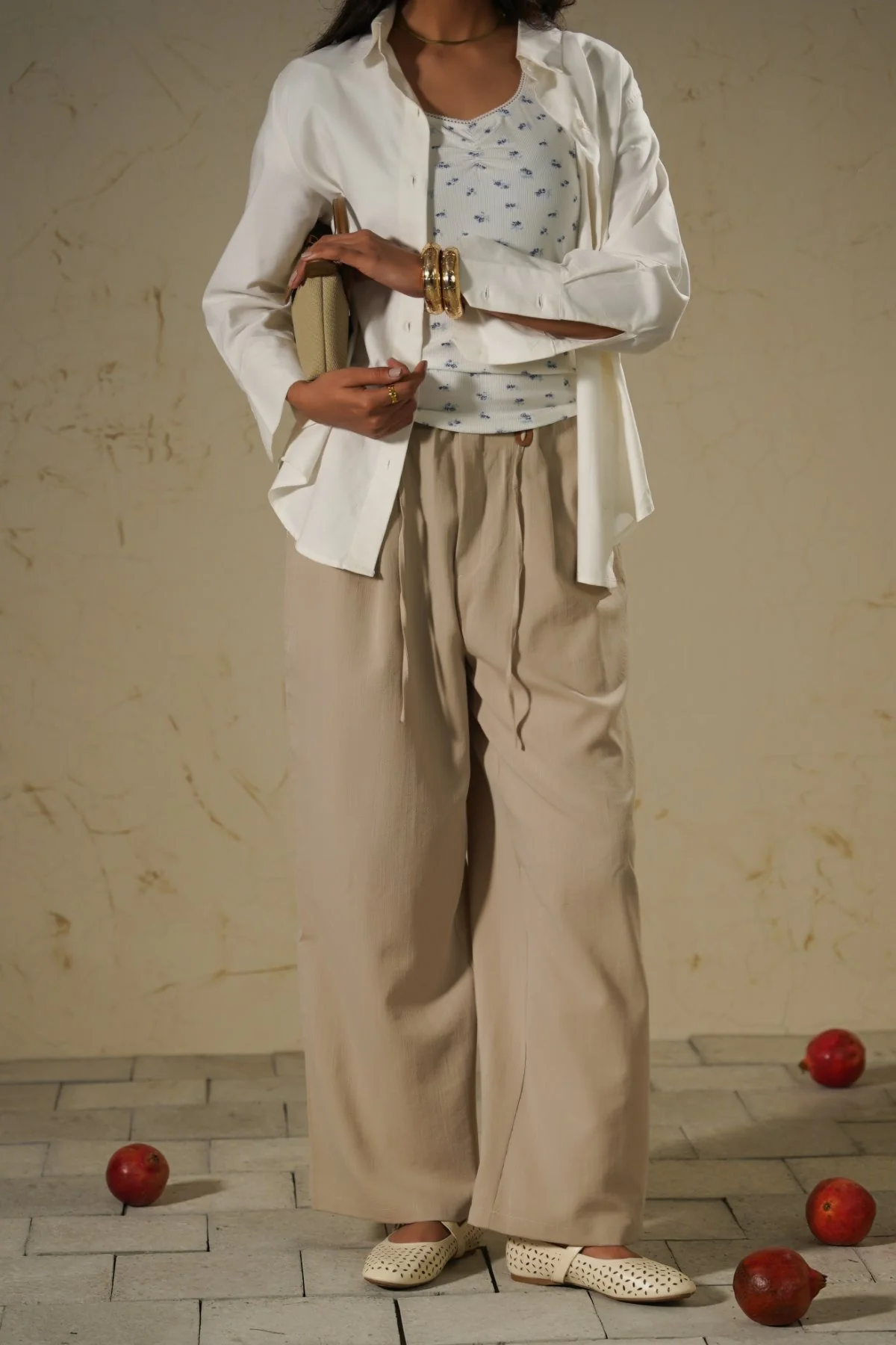 PANTS WITH STATEMENT DRAWSTRING