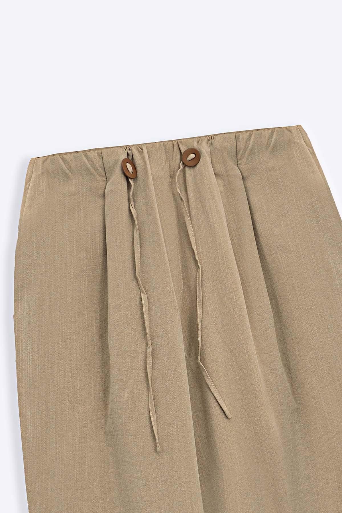 PANTS WITH STATEMENT DRAWSTRING - Image 2