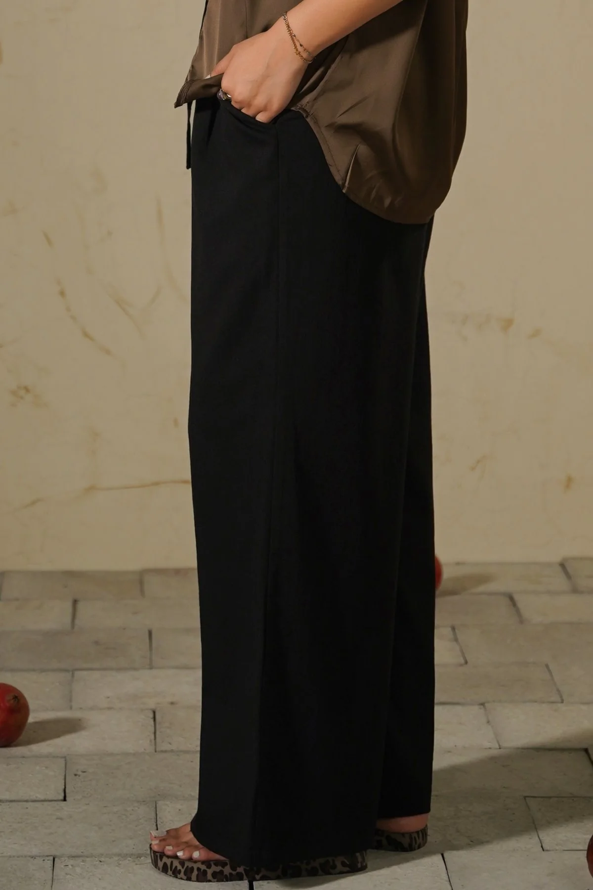 PANTS WITH STATEMENT DRAWSTRING - Image 3