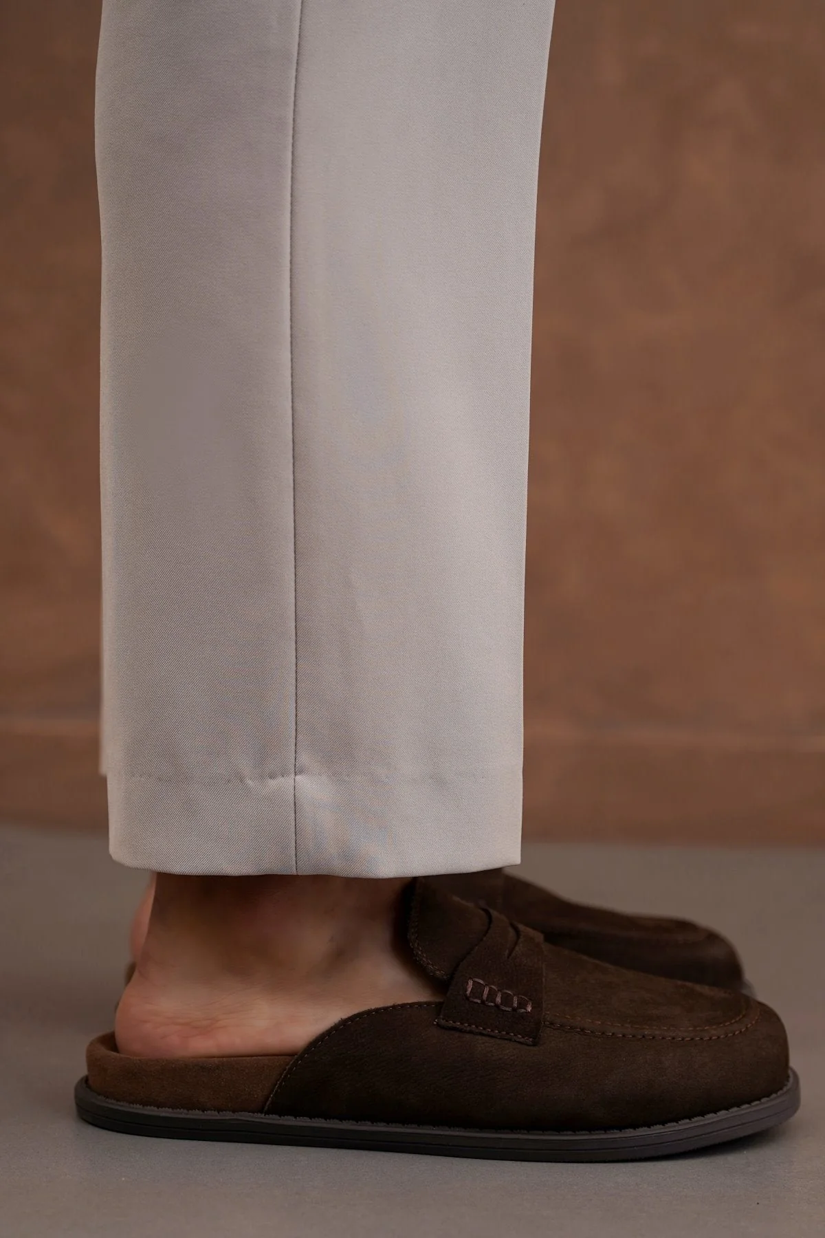 PEBBLE GRAIN MULES - Image 5