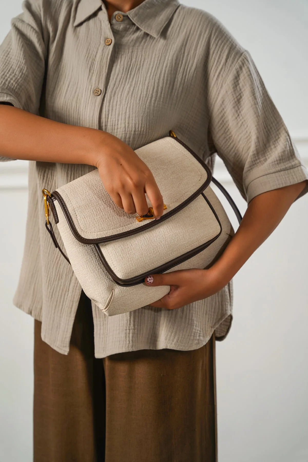 PETRA SHOULDER BAG - Image 4