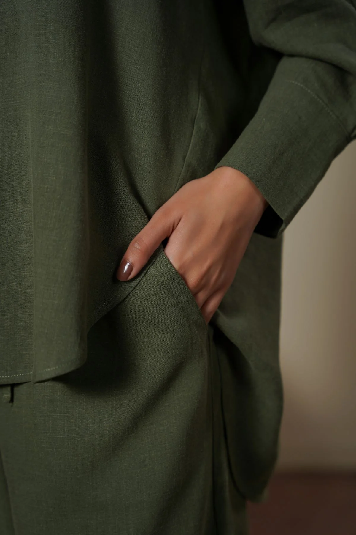 PLANT FIBER COCOON PANTS - Image 3