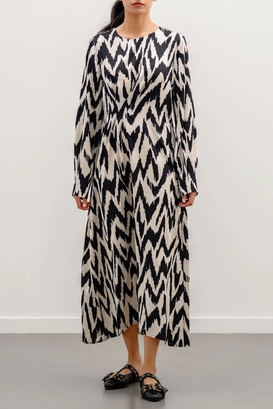PLEATED SILK DRESS - Image 6