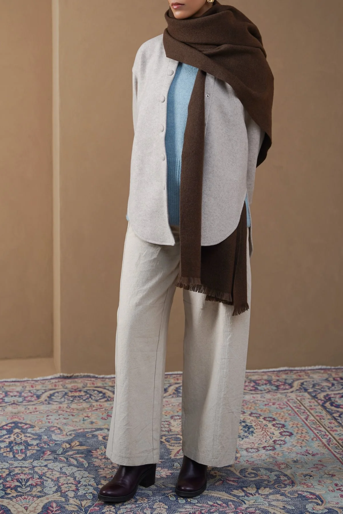 PLUSH REVERSIBLE SCARF - Image 6