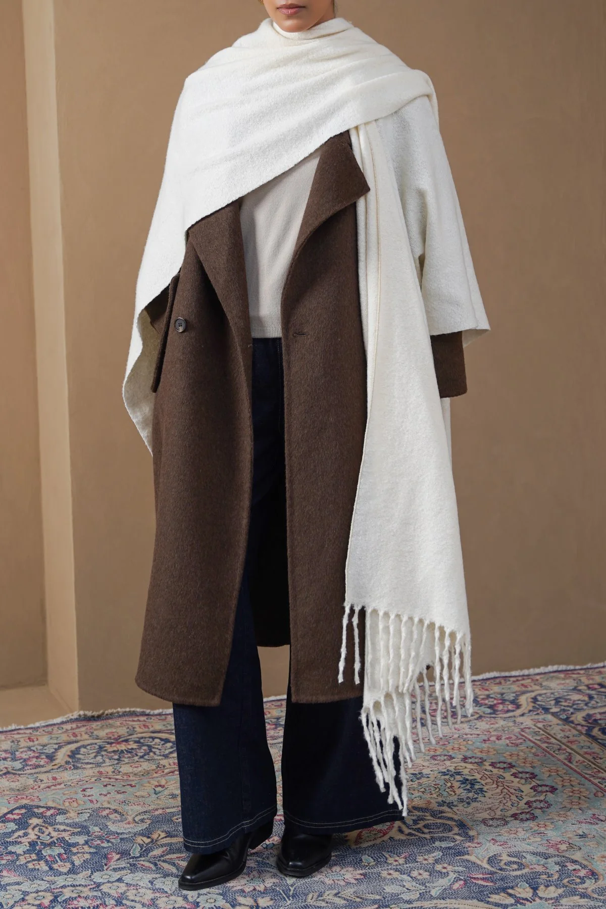 PLUSH WRAP CAPE - Image 6