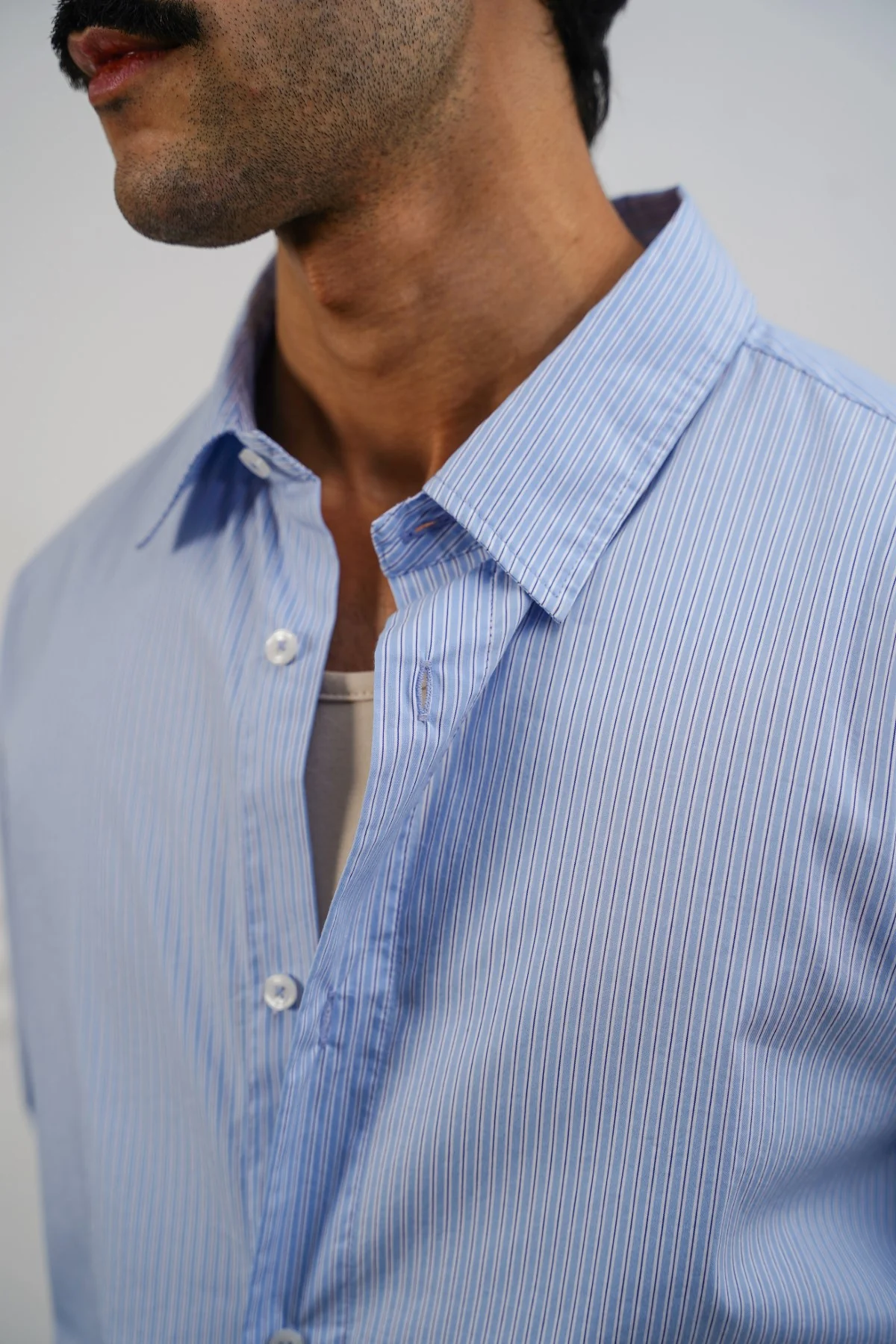 PREPPY BUTTON DOWN SHIRT - Image 2
