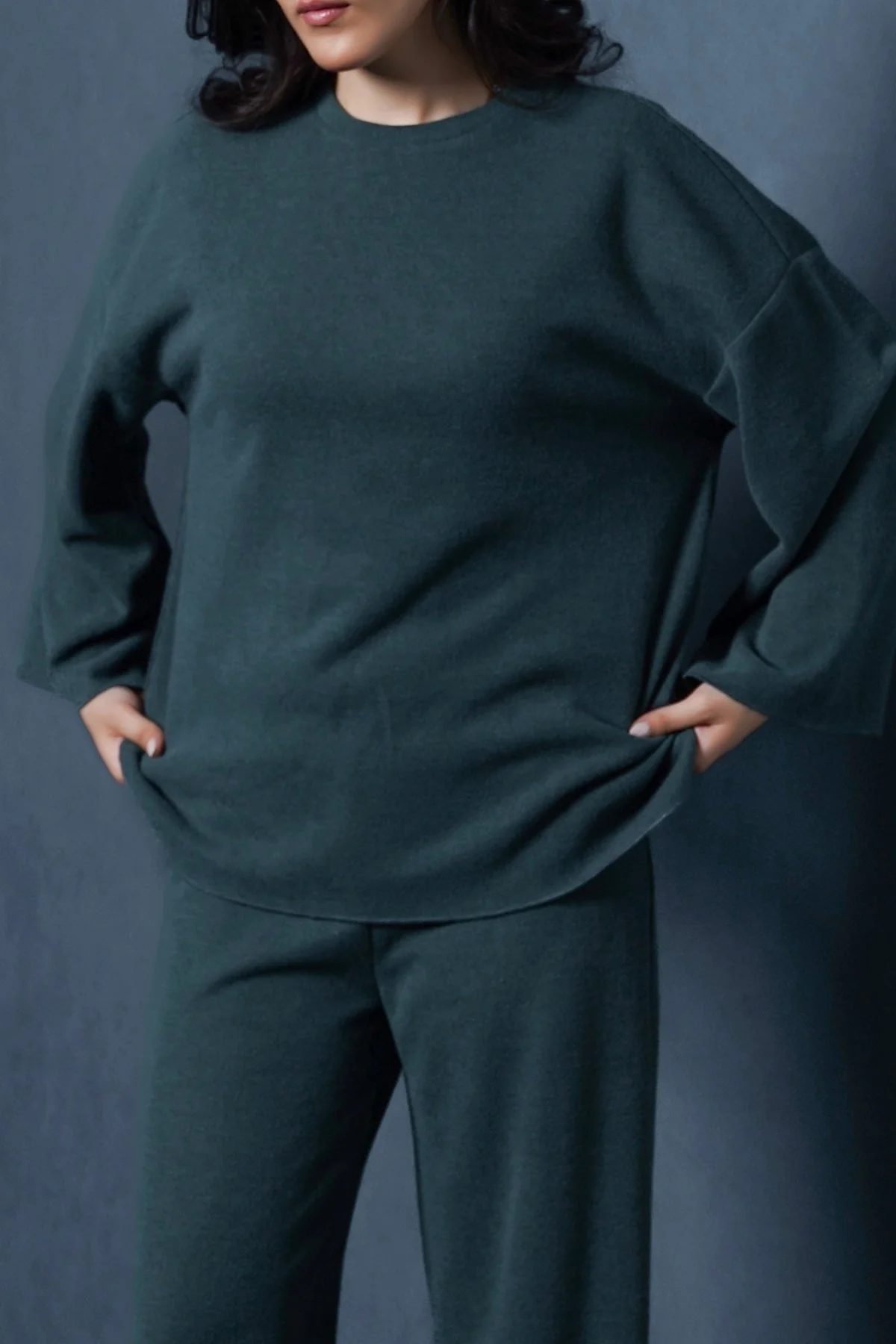 RETREAT SWEATSHIRT
