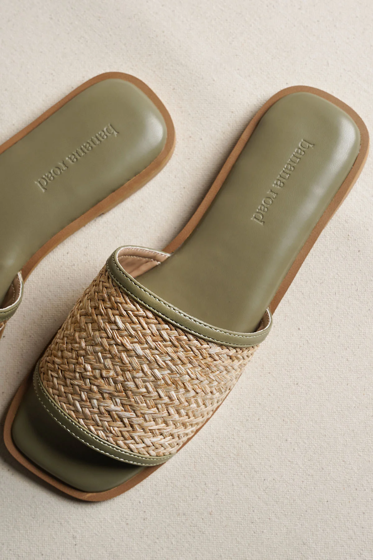 SAGE RAFFIA SLIDES