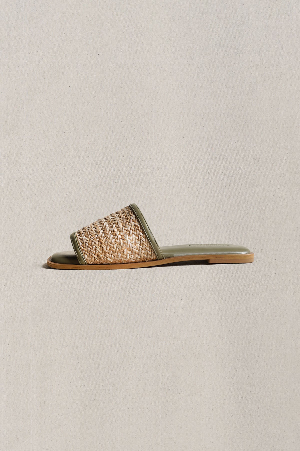 SAGE RAFFIA SLIDES - Image 4
