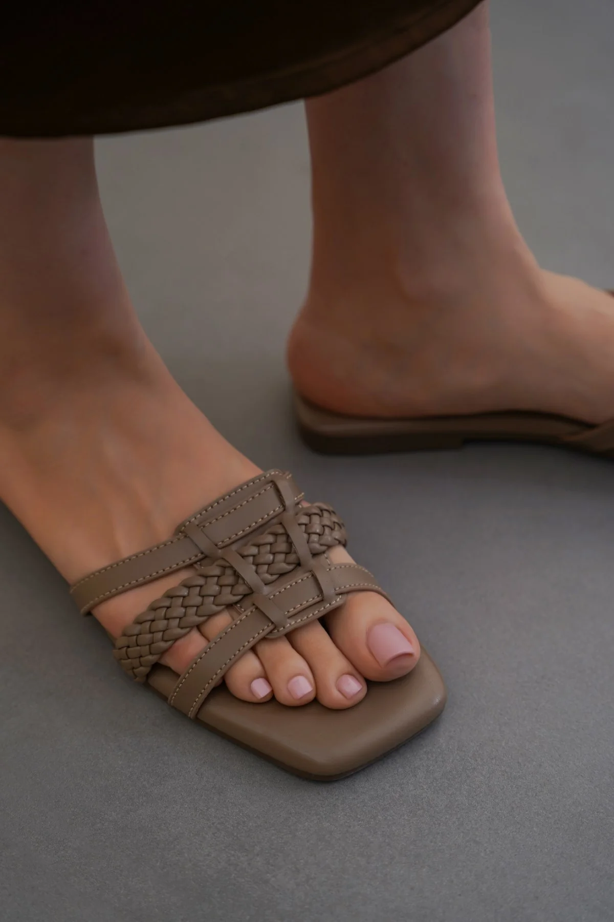 SAND & BRAID SLIDES - Image 2