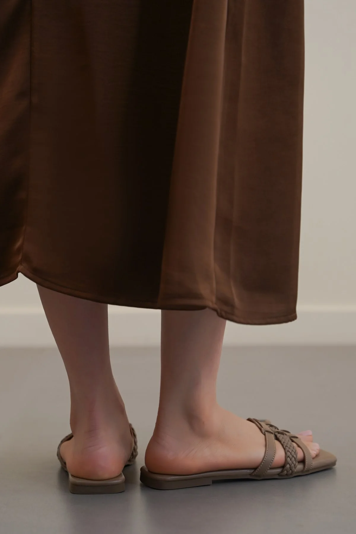 SAND & BRAID SLIDES - Image 3