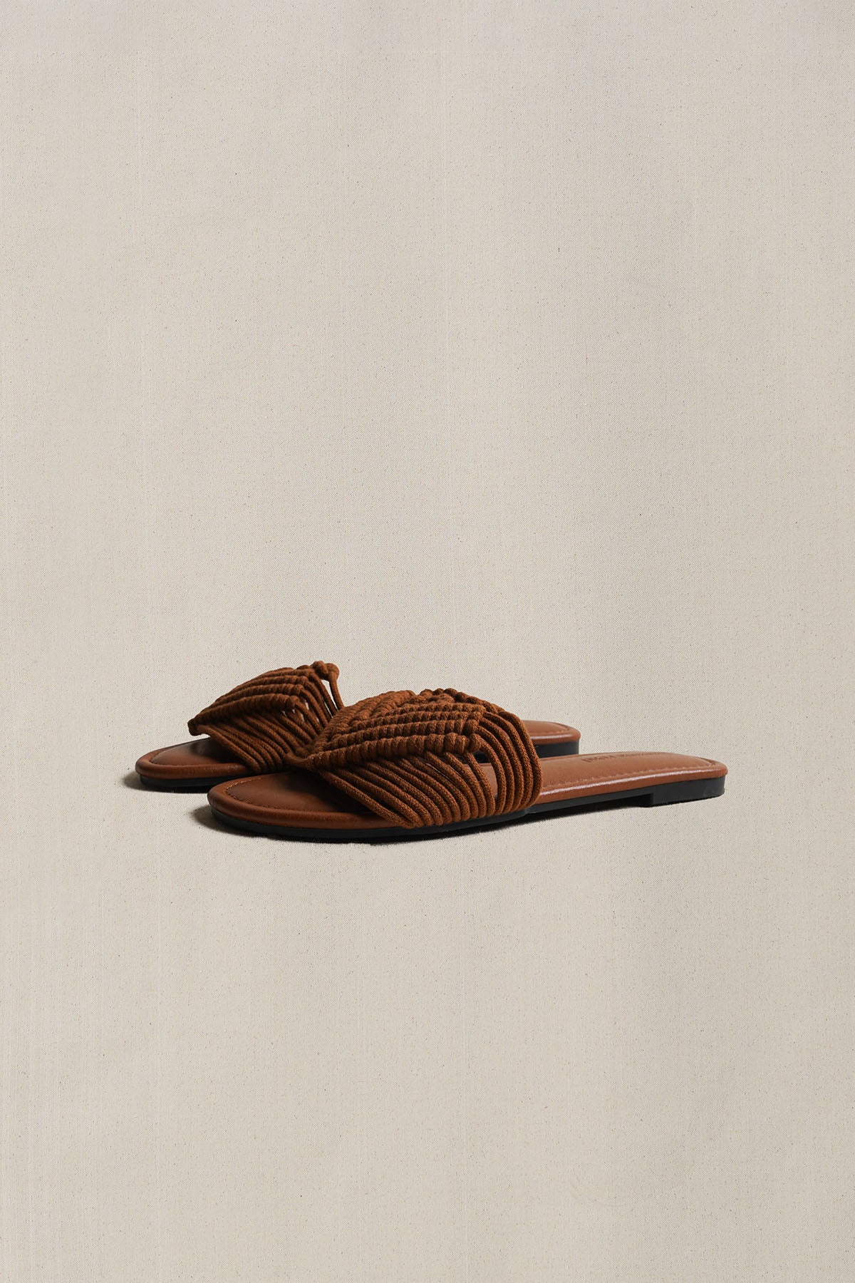 SANTORINI WOVEN SLIDES - Image 5