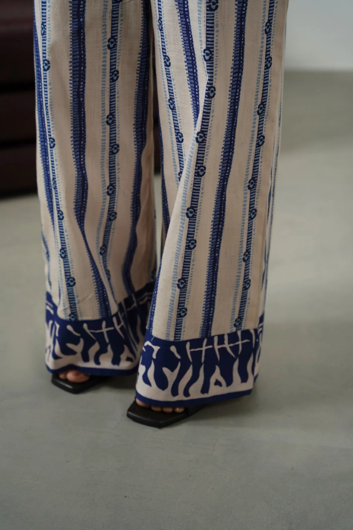 SARDINE PINTUCK PANTS - Image 5