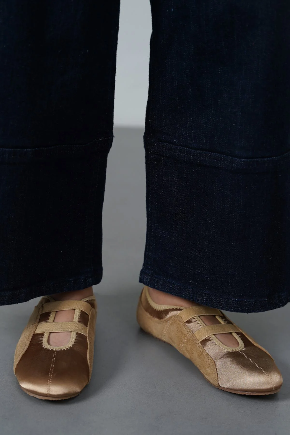 SATIN SNEAKERINA - Image 2