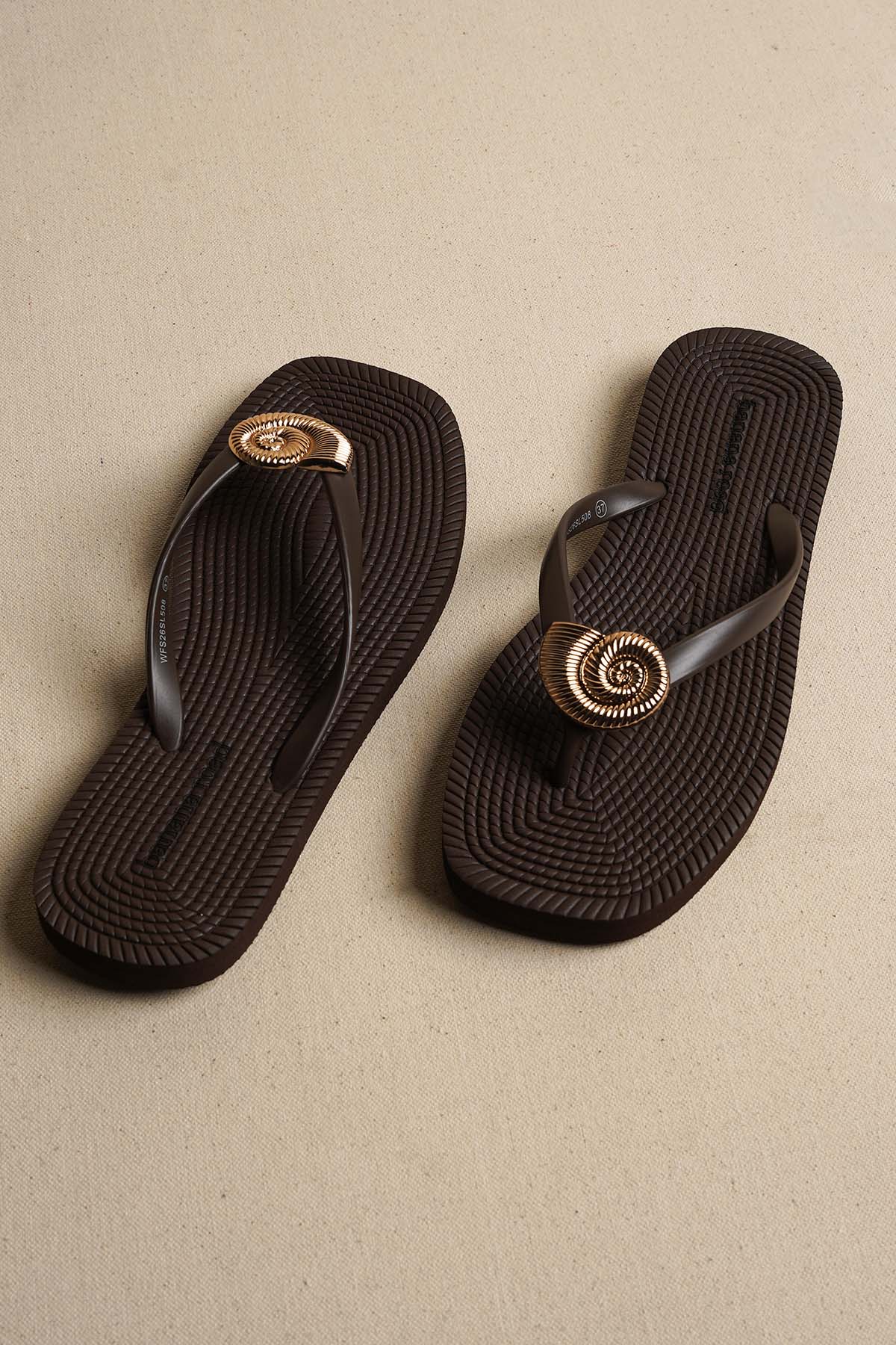 SEASHELL SLIPPERS - Image 3