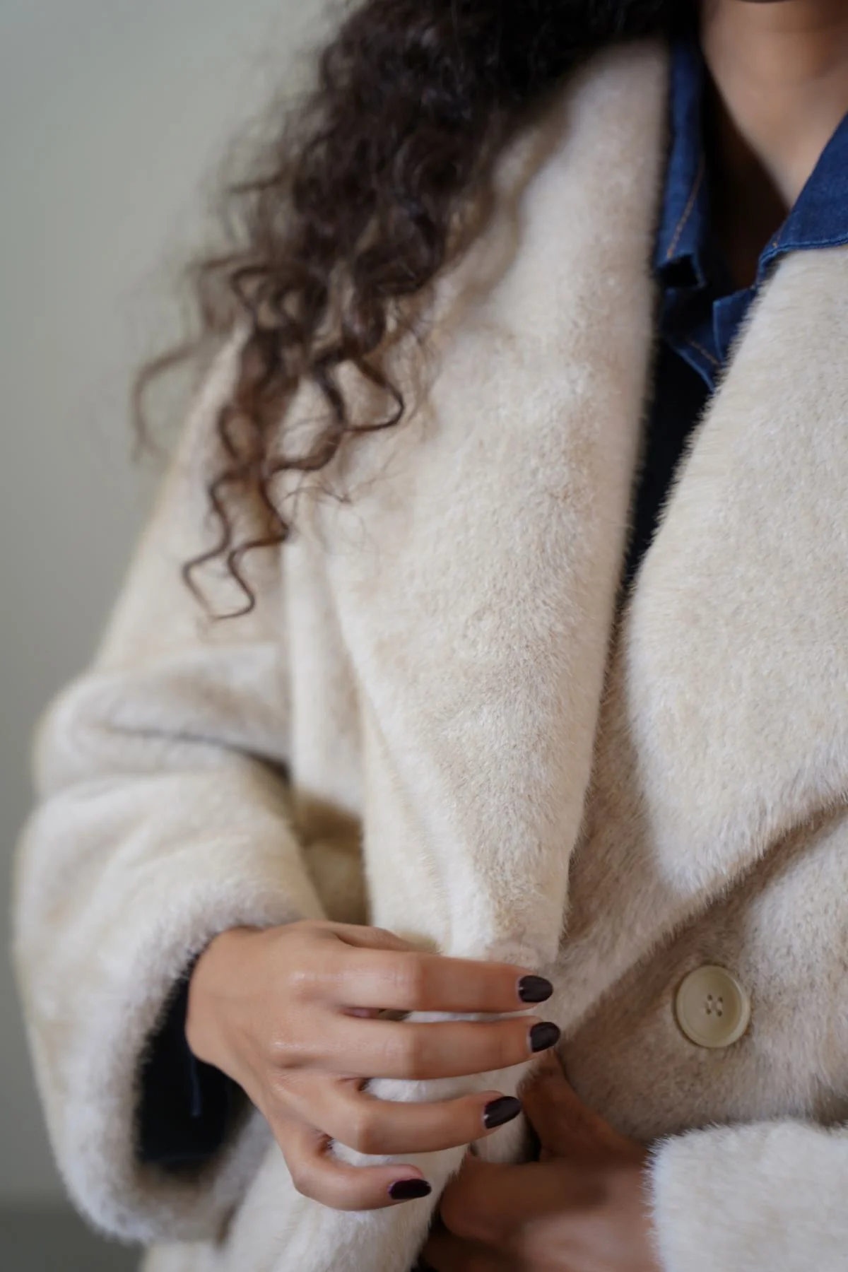 SHORT WRAP FUR JACKET - Image 5