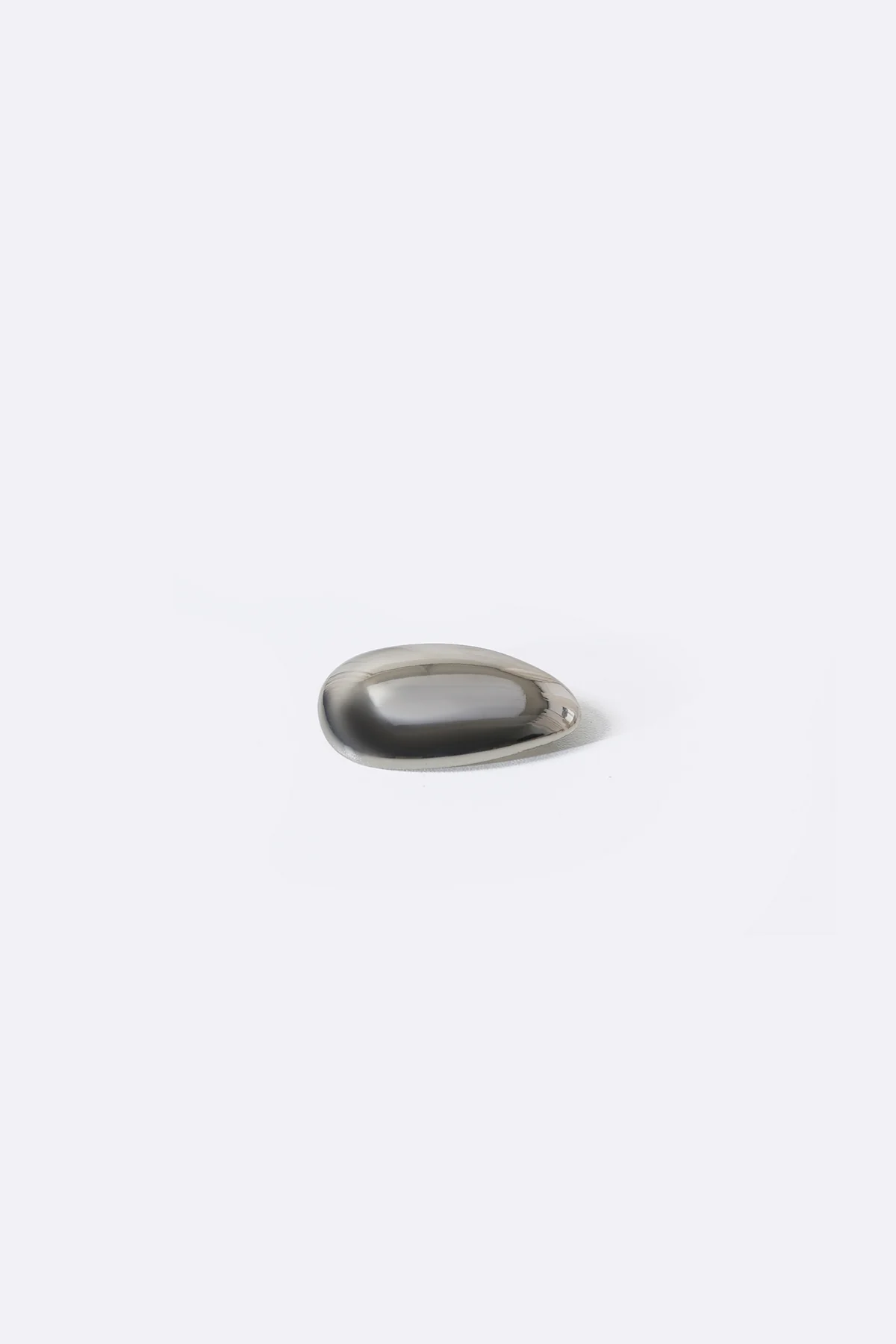 SILVER METAL BROOCH