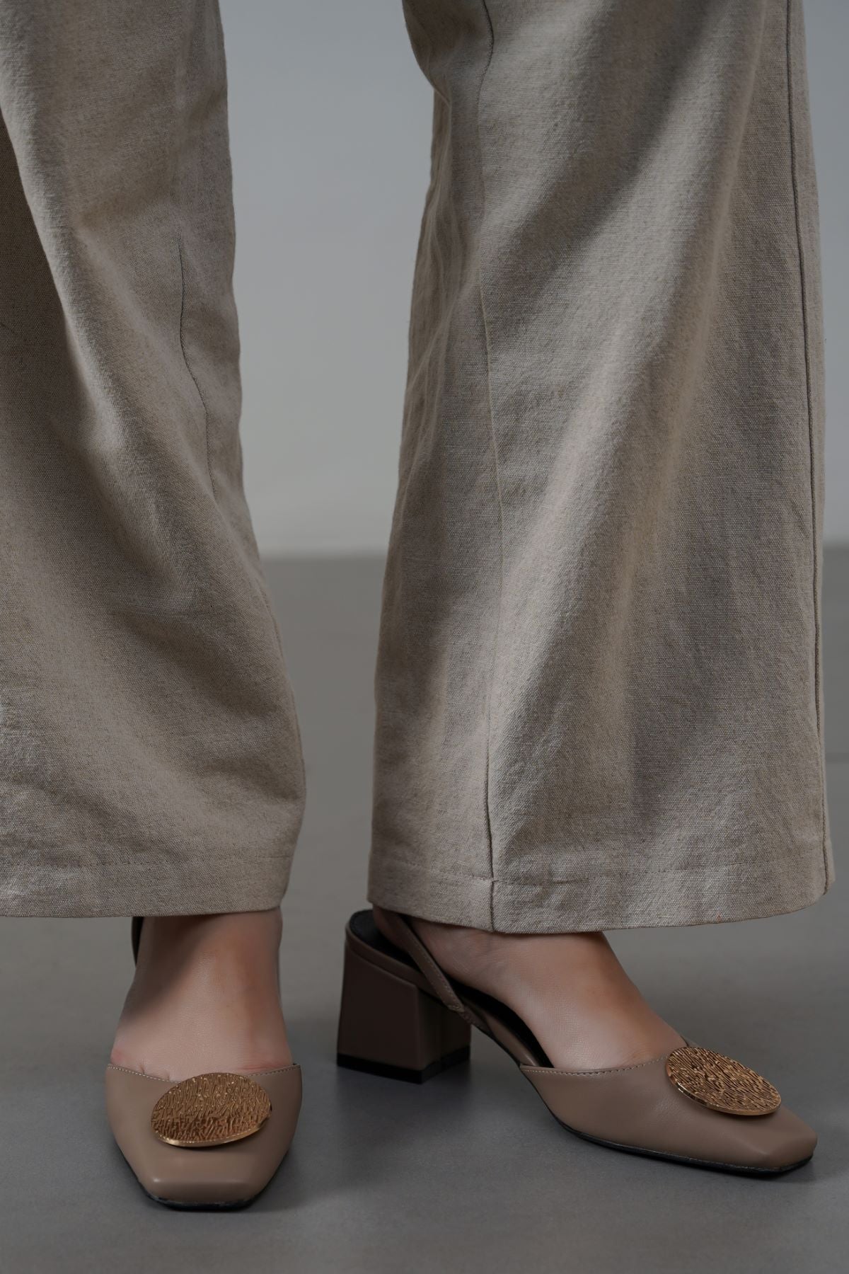 SLINGBACK BLOCK HEELS - Image 2