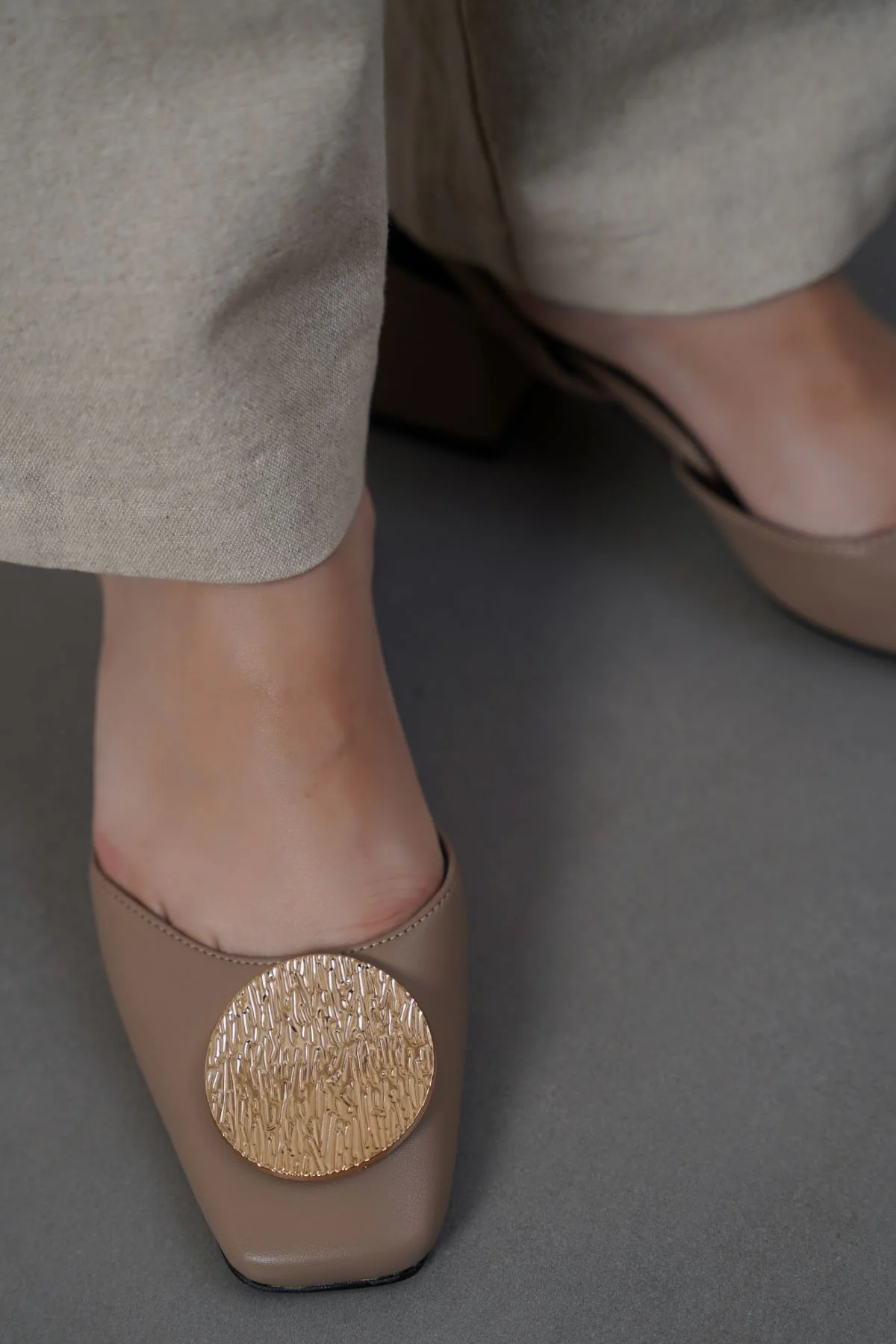 SLINGBACK BLOCK HEELS - Image 3