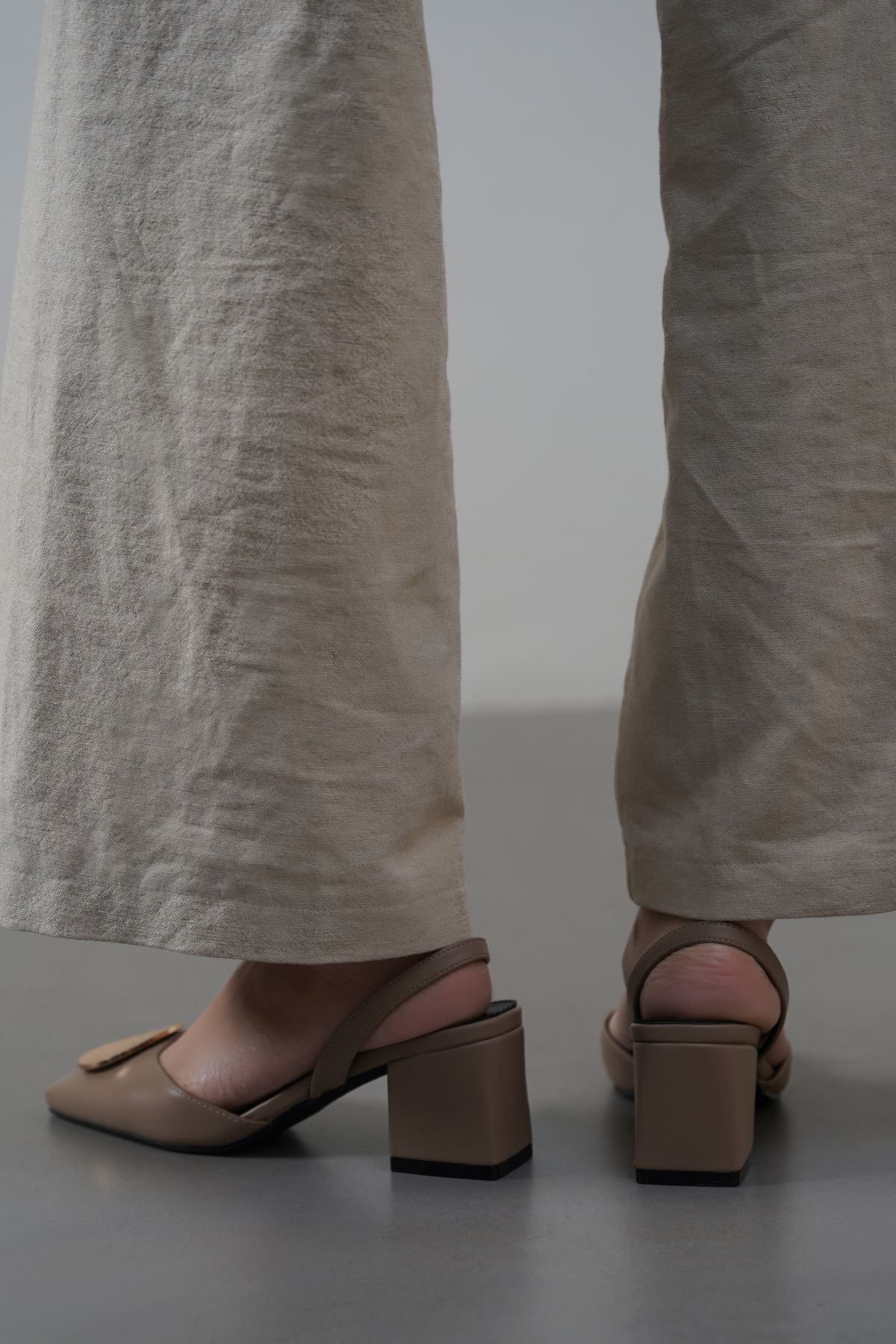 SLINGBACK BLOCK HEELS - Image 4