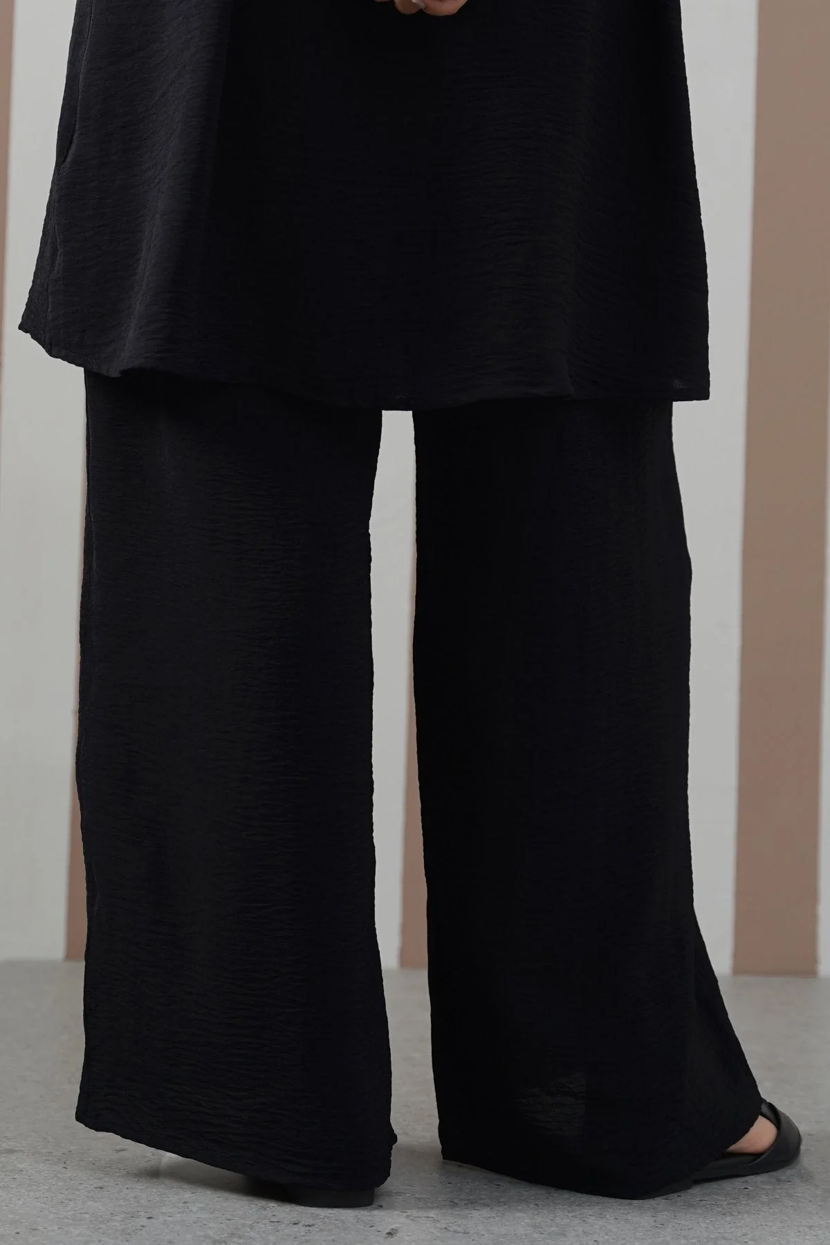 SLINKY WIDE LEG PANTS - Image 5