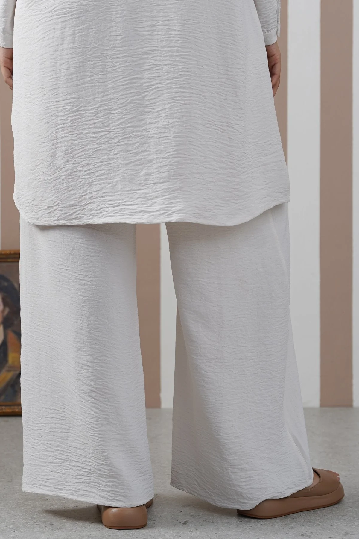 SLINKY WIDE LEG PANTS - Image 4