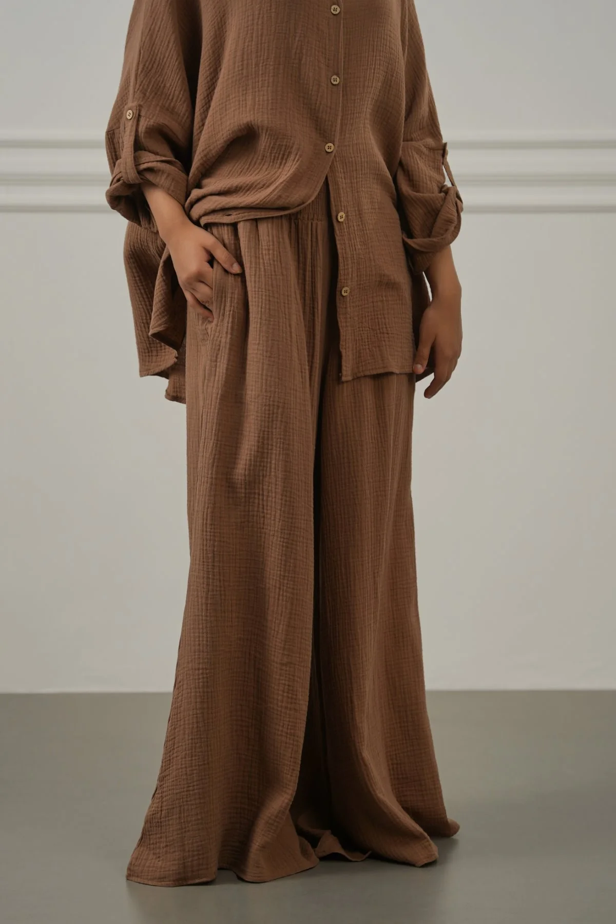 SMOCKED WAIST MUSLIN PANTS - Image 6